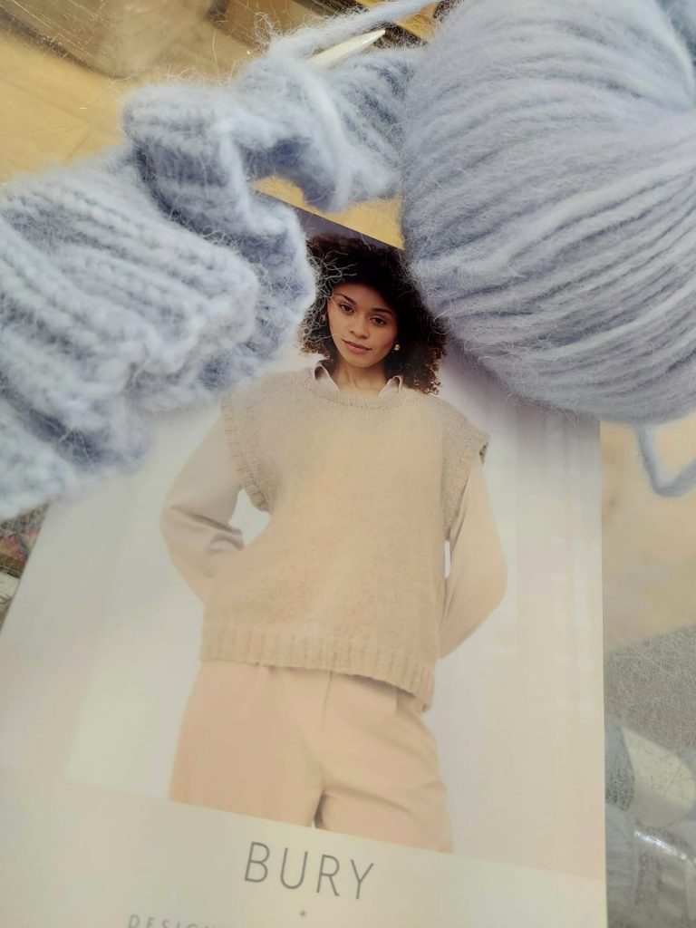 Knitting a vest top