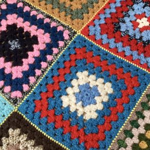 learn to crochet, crochet for beginners - granny squares