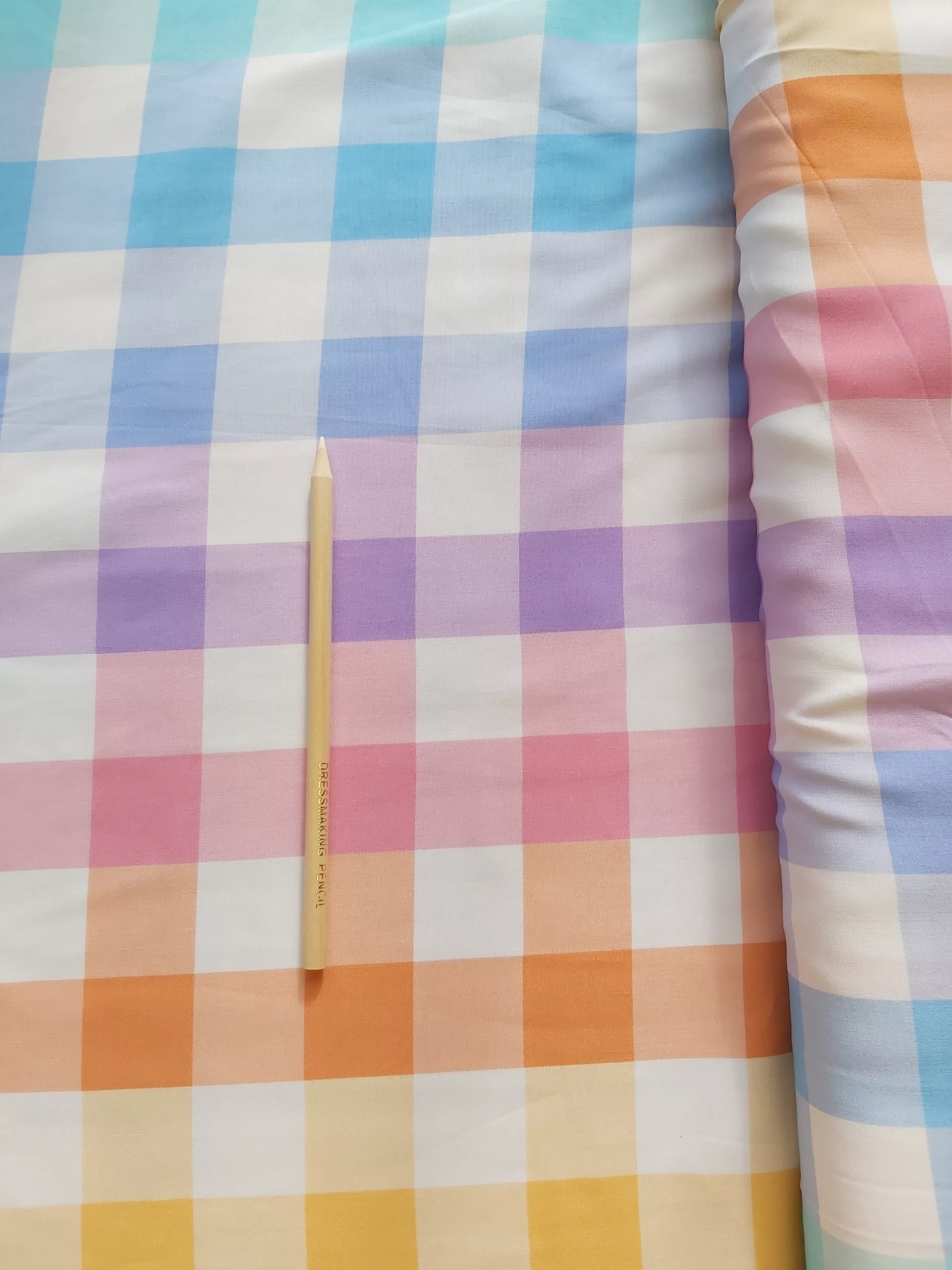 100% Viscose Large Rainbow Gingham
