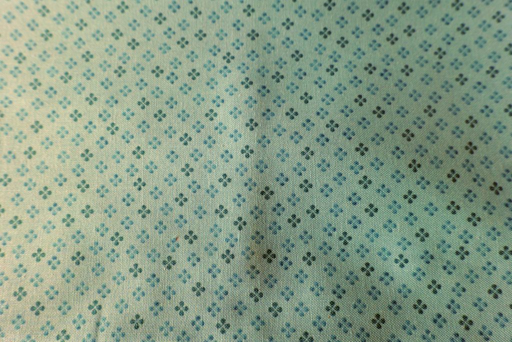 Blue with a small blue clover design - Stof Fabrics – Gradiente #MCS 17-62