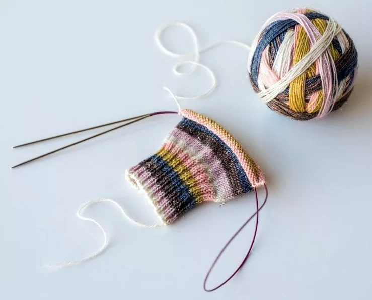 Magic Loop Knitting Technique