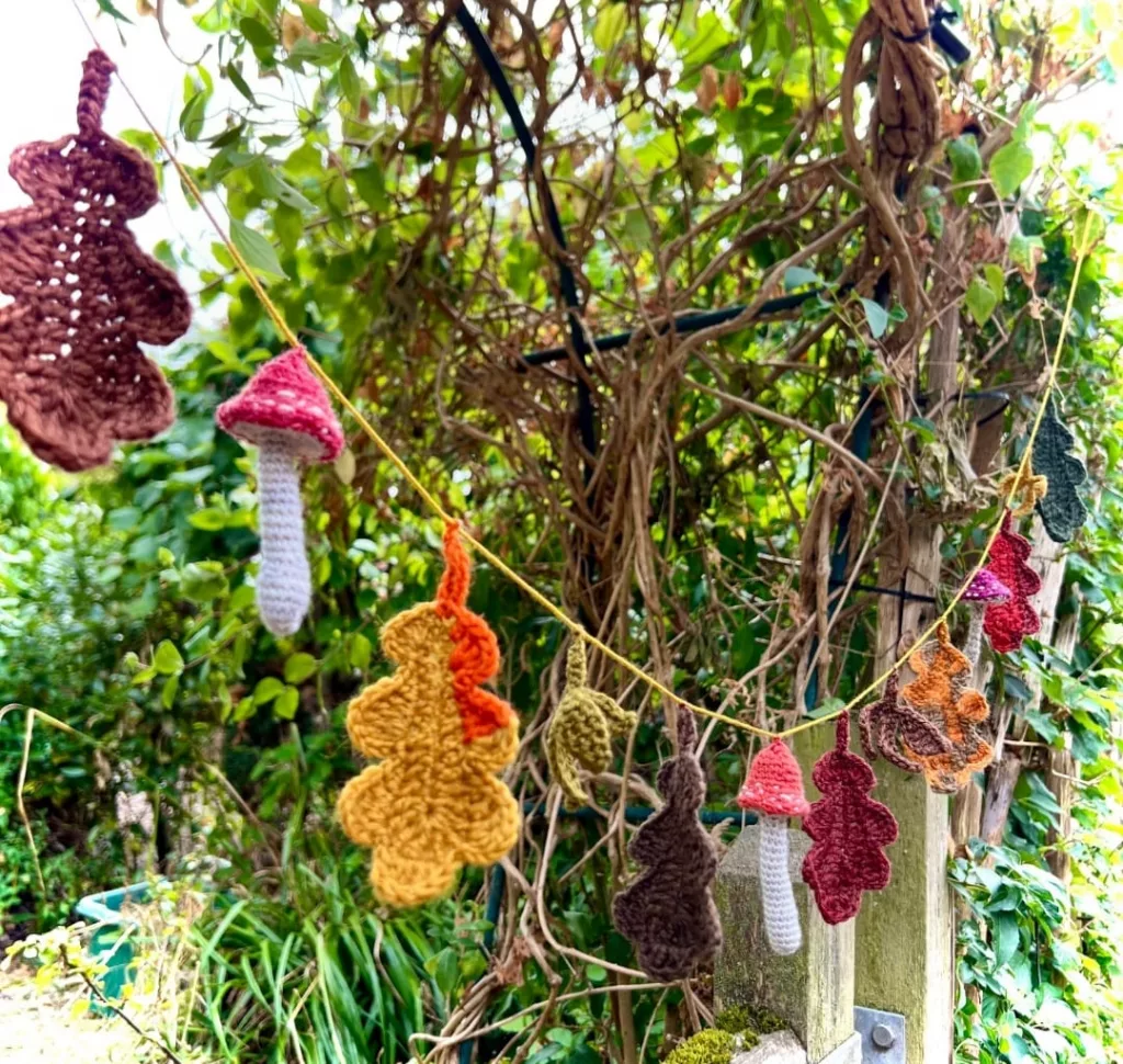 2/9/26 - Workshop - Autumnal Crochet Garland