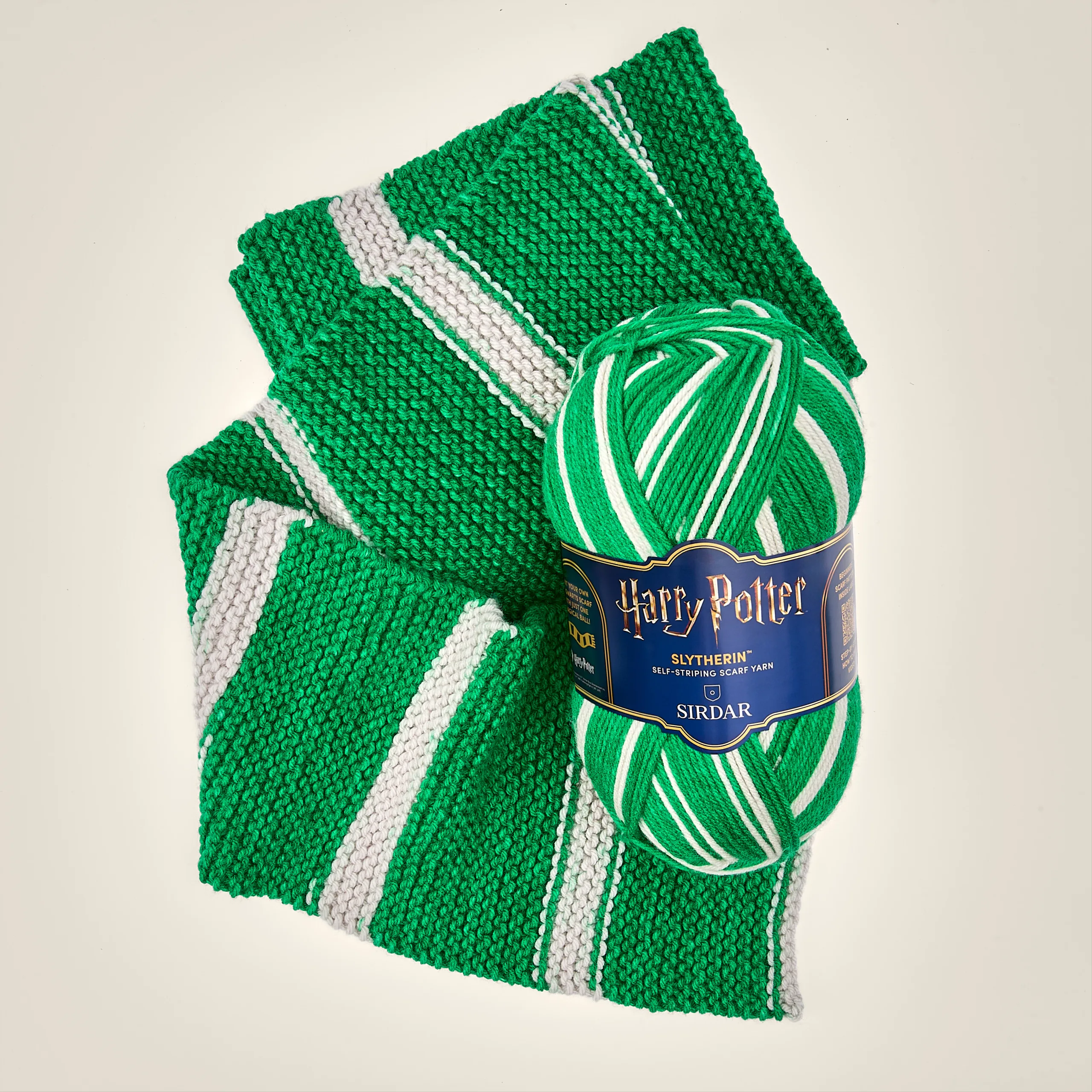 Harry Potter - Knit Your Own Self Striping Slytherin Scarf Kit - Image 3