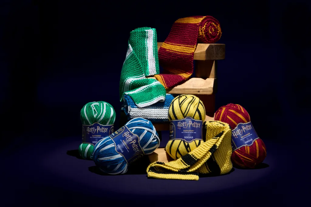 Harry Potter self striping yarn scarf kits